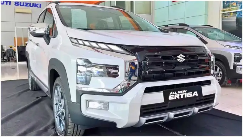 बाइक की कीमत में मिल रही बंपर फीचर्स से लैस 2025 Maruti Suzuki Ertiga कार, देगी 33kmpl का जबरदस्त माइलेज